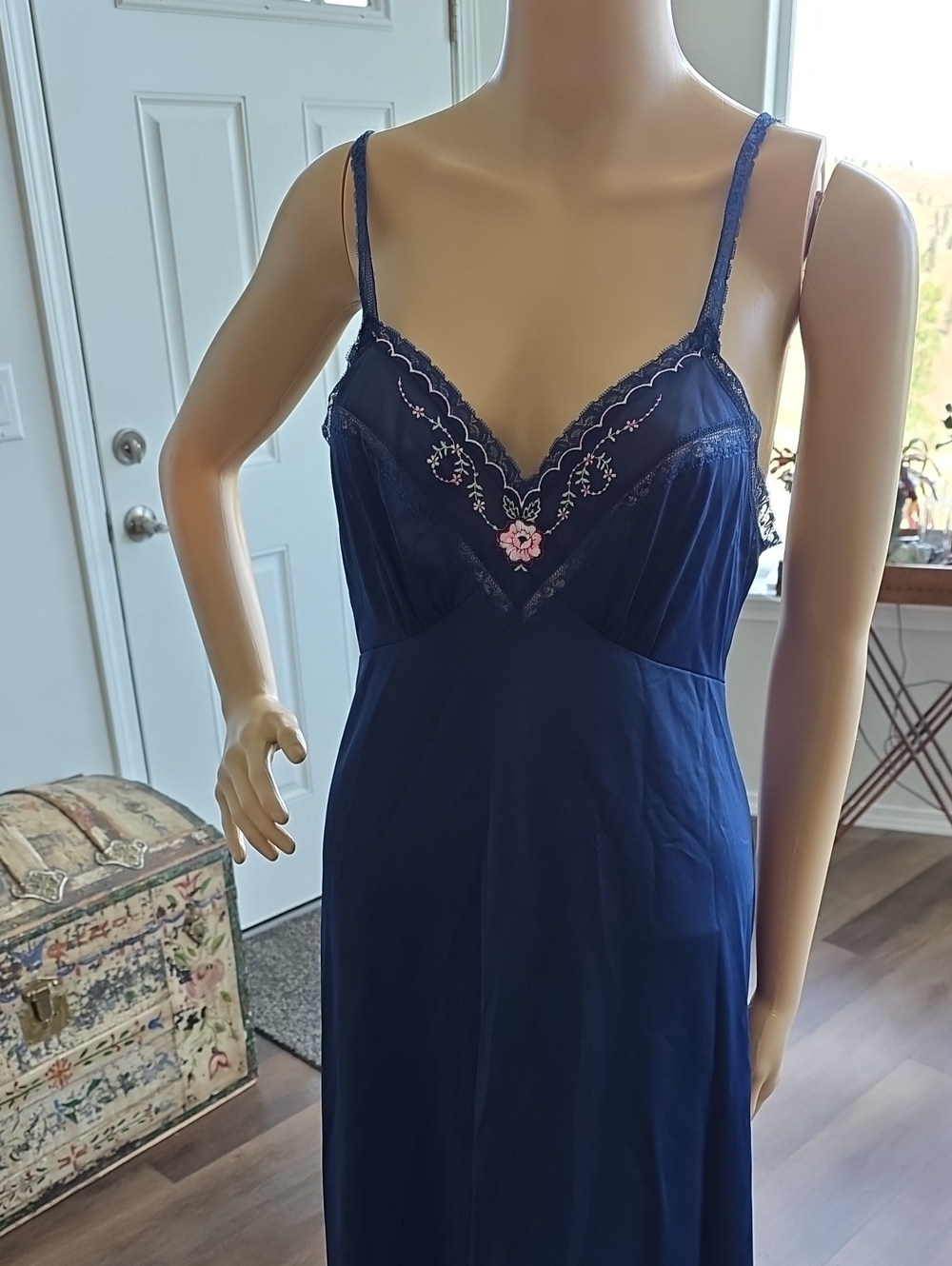Vintage Vanity Fair Navy Blue Lace-Trim Chemise with Floral Embroidery